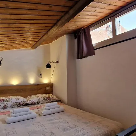 Siculi Apartman *